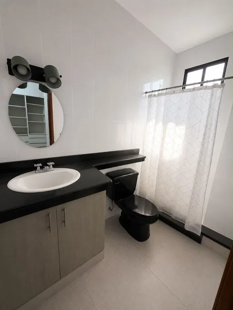 Casa de Venta Samborondon Km 2.5 Sector Uees, Guayas — imagen 2
