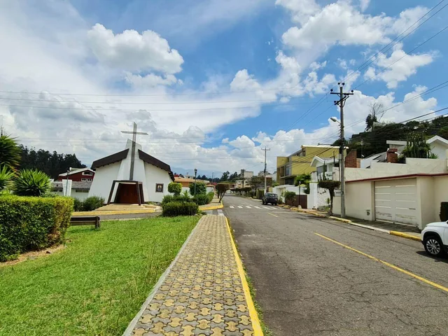 Lote en Venta, Urbanización La Colina, Los Chillos — imagen 2