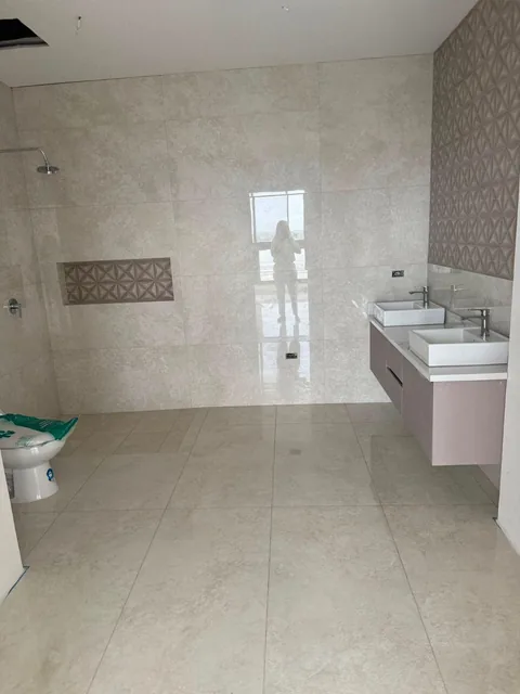 Departamento de 167 m² con 3 Dorm. en Venta en Mocoli Estrene, Guayas — imagen 4