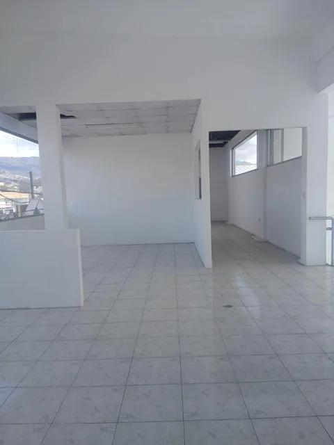 Local de 570 m² en Venta en El Triángulo - Los Chillos — imagen 3
