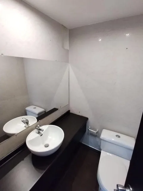 Duplex en Urbanización Cerrada Sector Carcelén a 1 Cuadra del Sek — imagen 3