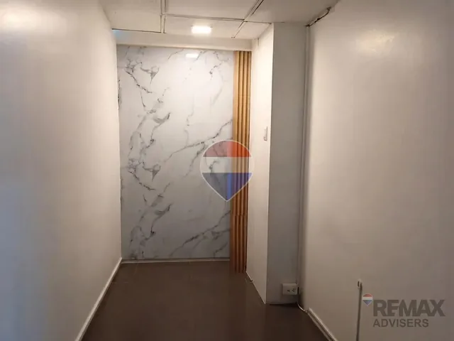 Venta de Oficina 109 m², Seguridad 24/7, Alborada, Guayas — imagen 4