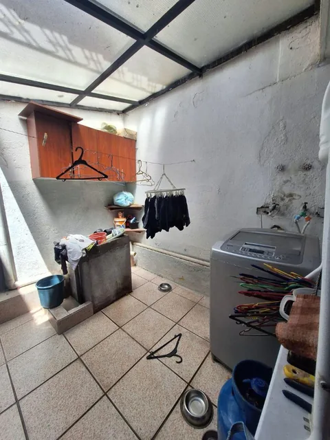 Vendo Casa en Conjunto Las Peñas Conocoto — imagen 5
