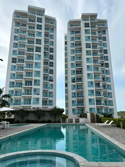 Departamentoa de 150 m² con 4 Habitaciones en Venta en Samborondón — imagen 2
