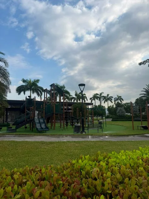 Vendo Terreno, Nuevo Samborondon, Punta Barranca 100,guardiania 24/7,piscina, Gimnasio, Canchas Deportiv, Guayas — imagen 2