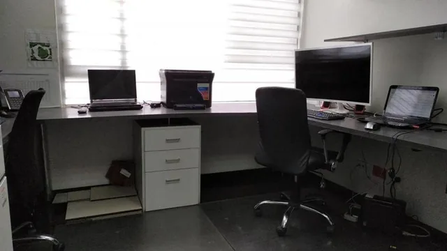 Av Orellana Vendo Oficina 147 m². Provincia de Pichincha — imagen 3
