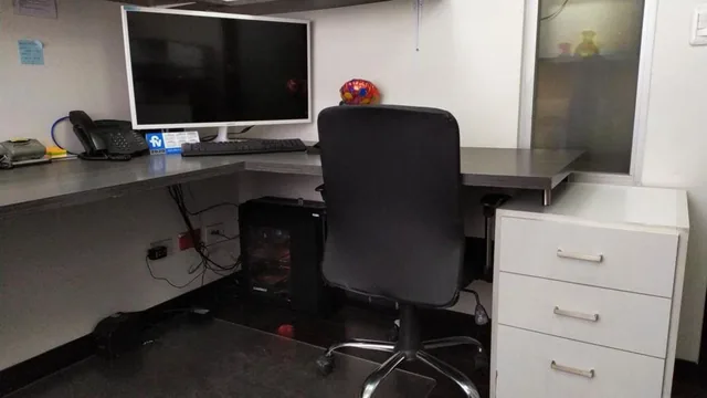 Av Orellana Vendo Oficina 147 m². Provincia de Pichincha — imagen 2