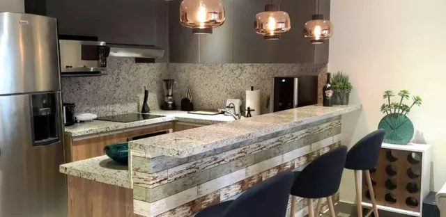 Departamento en Venta Full Amoblado en Arcos Plaza, Guayas — imagen 5