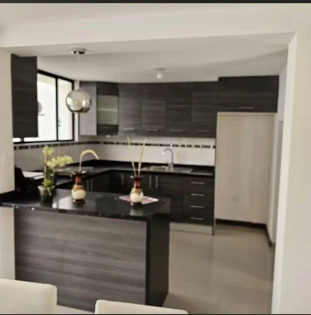 Casa en Venta en La Mitad del Mundo - Conjunto Pululahua I — imagen 3