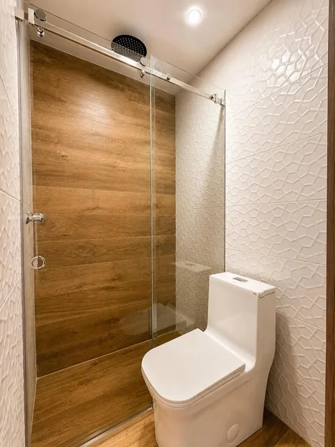 Oficina Moderna en Venta – Edificio Business, Cuenca, Azuay — imagen 5