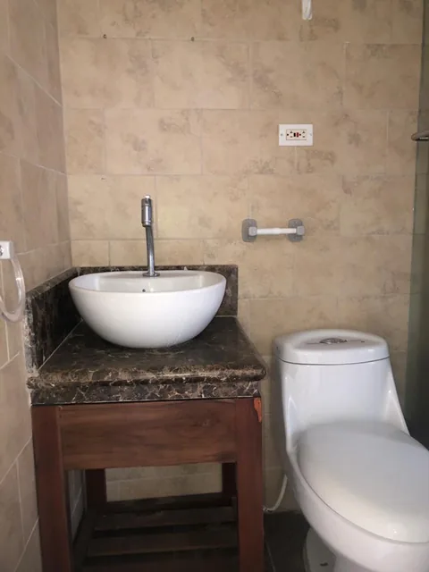 Venta Casa Esquinera Bifamiliar/rentera - un Piso - La Alborada - Zona Segura (Wl), Guayas — imagen 5