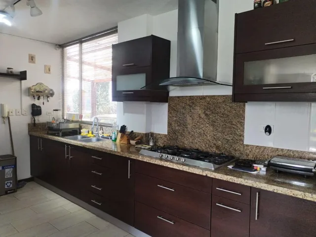 Excelente Casa en Tumbaco (La Ceramica) — imagen 3