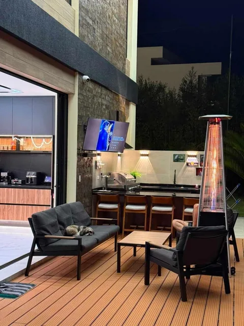 Casa de Lujo con Piscina en Venta Puembo Cerca Club Arrayanes — imagen 3