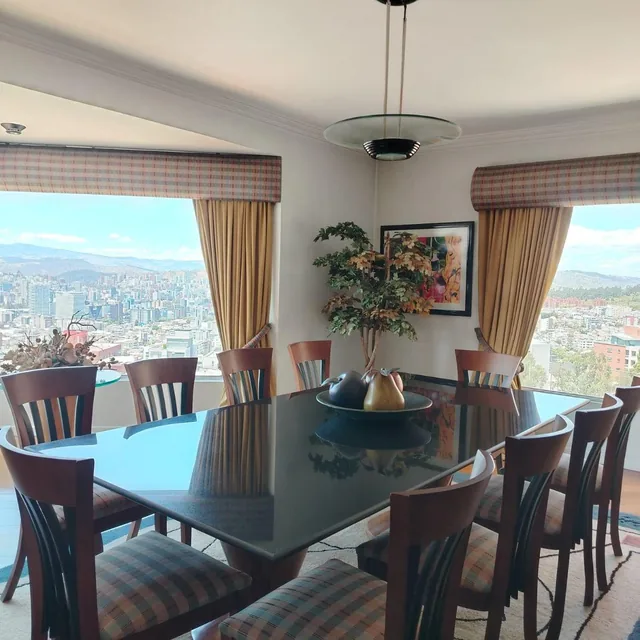 Departamento de 303 m² con 4 Habitaciones en Venta en El Norte de Quito — imagen 5