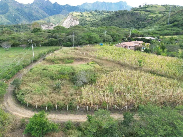 Terreno en Yunguilla Sector Corazari 2640 m², Azuay — imagen 4