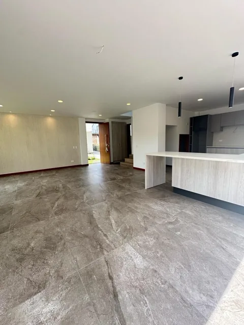 Casa - Puembo — imagen 2