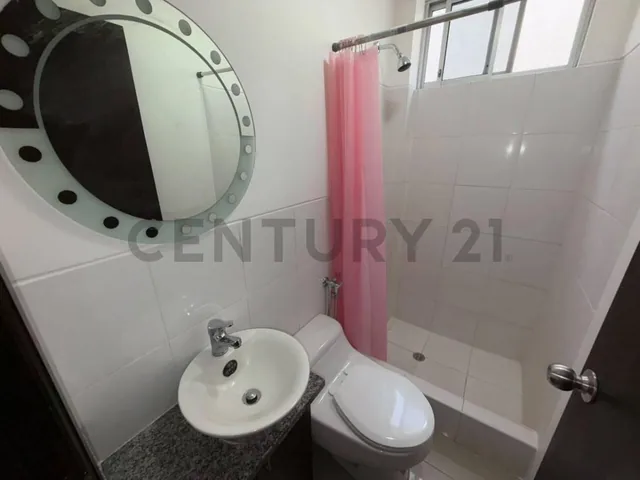 Venta de Casa en Urb. Compostela, Via Salitre. Guayas — imagen 3