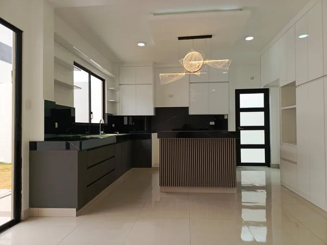 Casa de Venta en La Urbanización Ciudad Celeste, 4 Dorm., Samborondón, Guayas — imagen 5