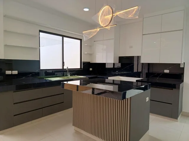 Casa de Venta en La Urbanización Ciudad Celeste, 4 Dorm., Samborondón, Guayas — imagen 3
