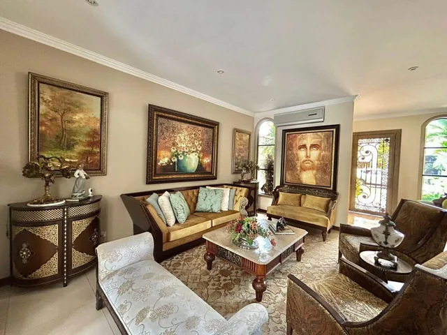 Venta de Villa en Guayaquil Tenis 4 Dorm., Guayas — imagen 2