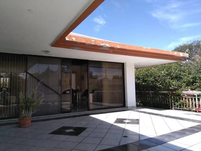 Vendo Casa de 655 m en Tumbaco con Terreno de 2581 m — imagen 3