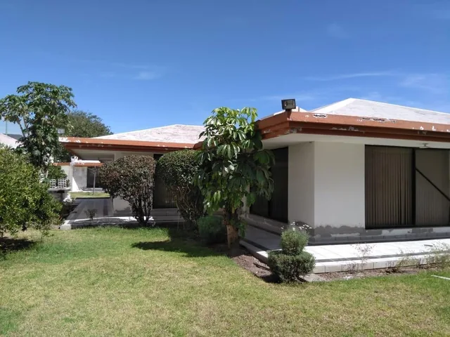 Vendo Casa de 655 m en Tumbaco con Terreno de 2581 m — imagen 2