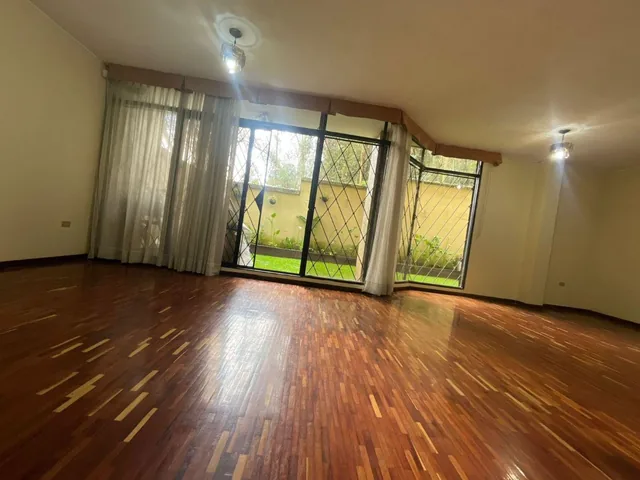 Cerca de Udla El Batan Calle Bermejo y Motilones vendo Departamento Mas Jardin — imagen 5