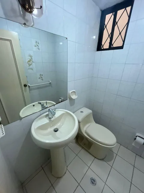 Cerca de Udla El Batan Calle Bermejo y Motilones vendo Departamento Mas Jardin — imagen 4