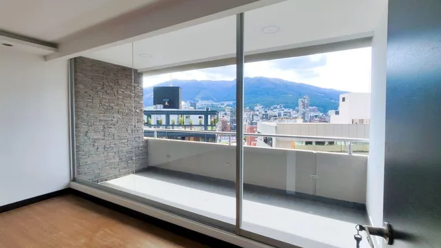 Vendo Elegante y Amplio Departamento en El Edificio Catalina Parc Torre 2 – Vista Espectacular — imagen 4