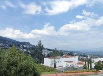 Espectacular Terreno 1056 m² Urbanización de Primera Cerros de Cumbaya. Linda Vista y Seguridad 24/7 — imagen 4