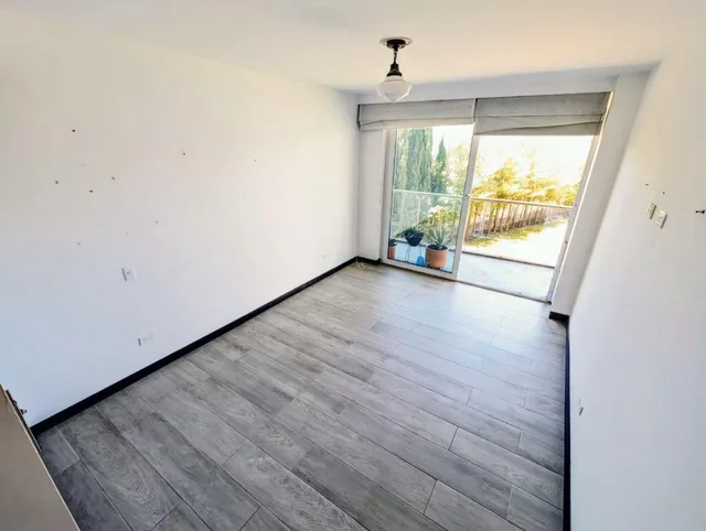 Venta Sector Hilacril Departamento Dos Dorm. Balcon — imagen 2