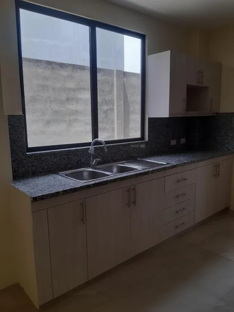 Casa en Venta en Portón del Río, Guayas — imagen 2