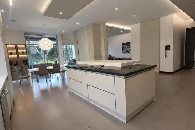 Casa de Lujo en Venta Cumbayá Jardines de Santa Inés — imagen 3