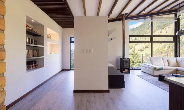 Casa con Gran Terreno, a Las Afueras de Cuencal, Mazan, Vía Al Cajas, Azuay — imagen 5