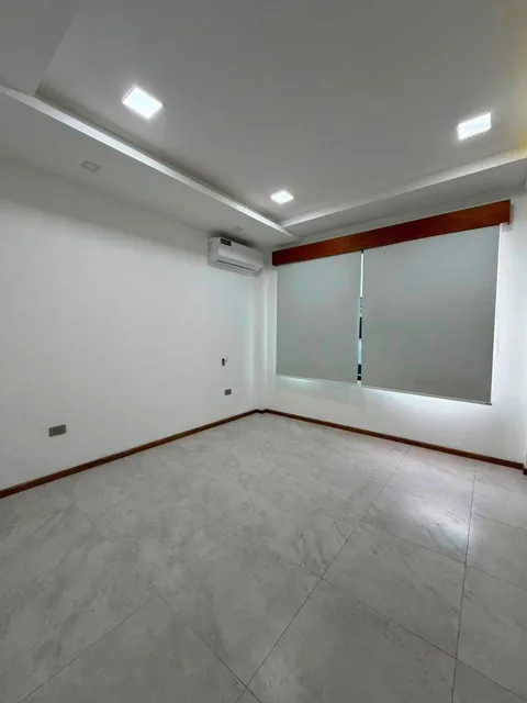 7621. Urb. Punta Esmeralda - Via a La Costa, Vendo o Alquilo Casa 4 Dorm. $1600/$260.000. Guayas — imagen 2