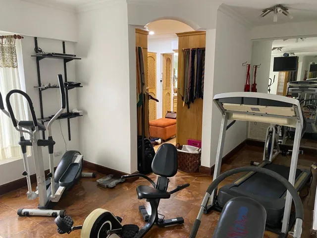 Casa con 5 Habitaciones en 643 m² en Venta en Cedros, Guayas — imagen 2
