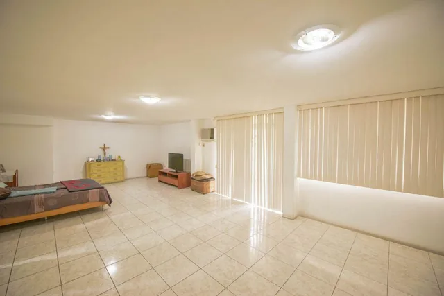 Casa con 5 Habitaciones en Venta en Los Ceibos, 927 m², Guayas — imagen 3