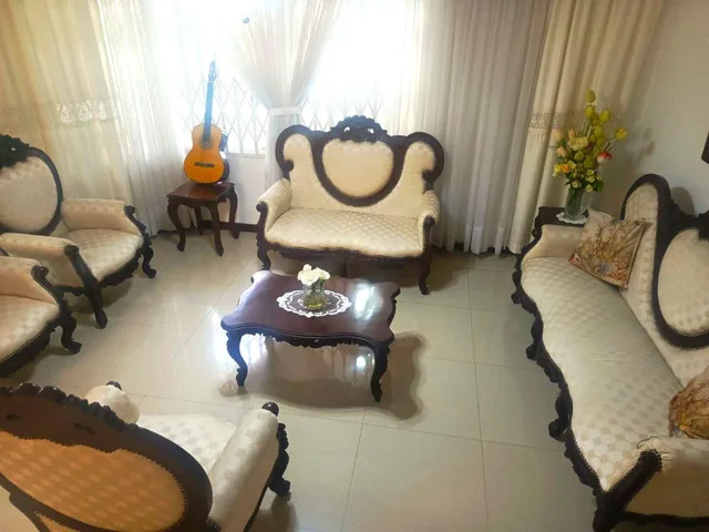 La Garzota - Venta con Uso de Suelo Casa Sin Amob de 3 Plantas con 4 Hab, Garaje, Splits, Cortinas, Guayas — imagen 5