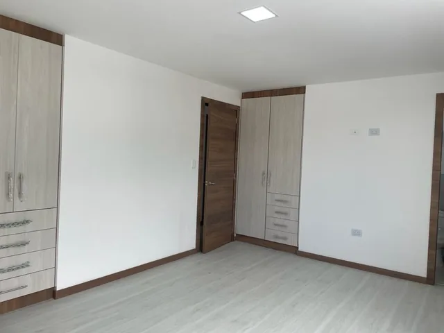 Vendo Departamento a Estrenar, Excelentes Acabados, sector Antiguo Aeropuerto. Provincia de Pichincha — imagen 2
