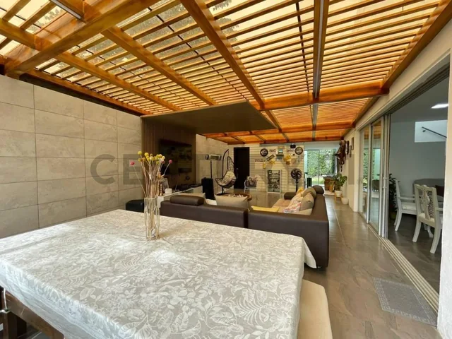 En Venta Casa con Patio. Intervalles. Tumbaco — imagen 3