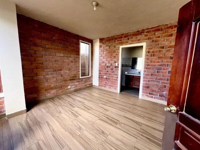 Casa en Venta con Amplio Terreno | Urbanización Privada | El Colibrí – Pintag — imagen 4