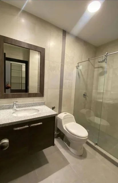 En Venta Departamento de 2 Dorm. + 2 Parking + Terraza + Bodega Av Portugal — imagen 4