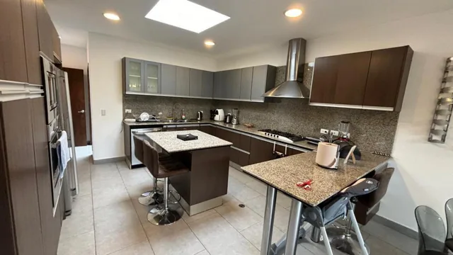 Vendo Casa en La Urbanización La Viña — imagen 2