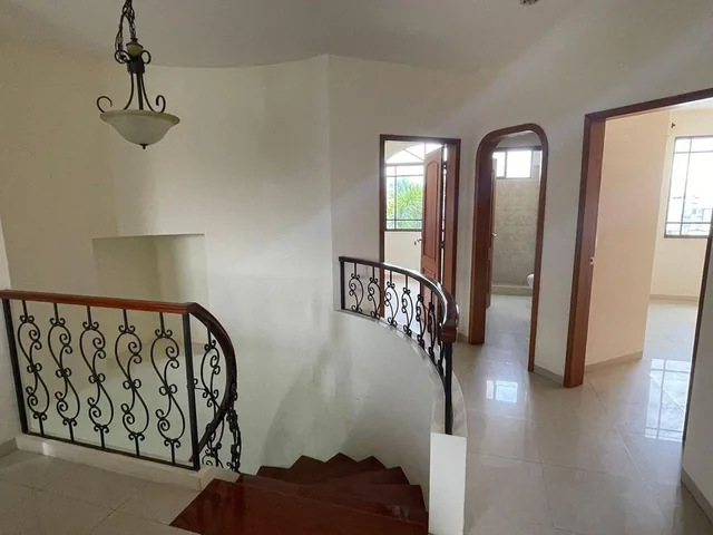 Casa de Venta en Manta Beach Zona Sur Manta, Manabí — imagen 2