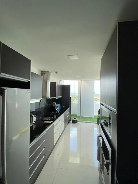 Penthouse de Lujo en Venta – Vista Panorámica y Terraza Privada, Guayas — imagen 3