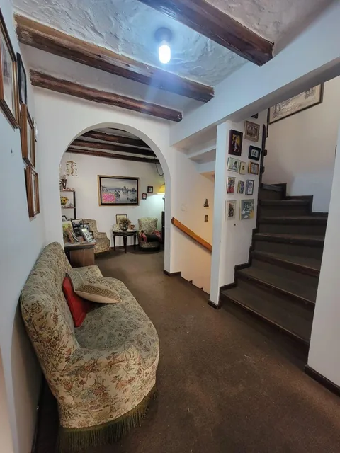 Casa en Venta 3 Habitaciones 150 m² (Jockey Club) — imagen 2
