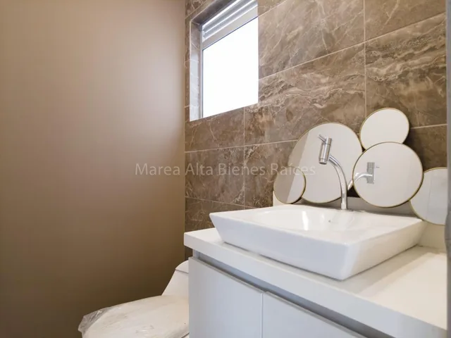 Casa a Pasos de La Playa en Salinas en Venta — imagen 3