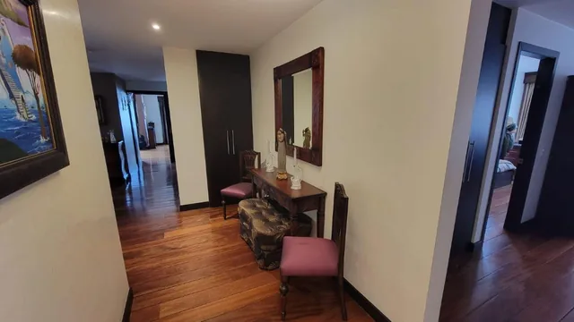 Departamento de Venta en El Sector Republica de El Salvador de 262 m con 4 Parqueaderos — imagen 5