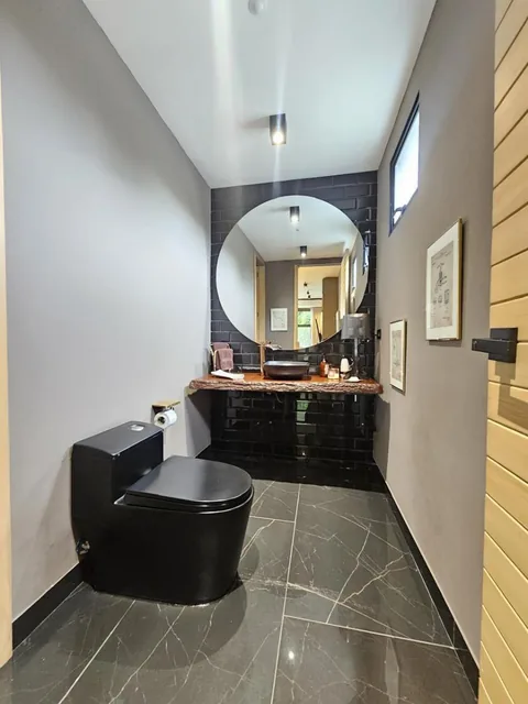 Hermosa Casa en Venta con Vista Al Lago en Isla Mocolí, Guayas — imagen 5