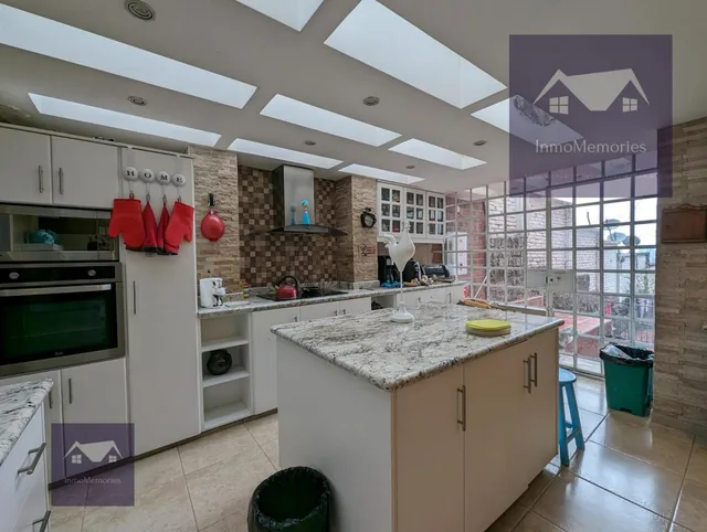 Venta Hermoso Departamento 4 Dorm., Sector Miraflores — imagen 2